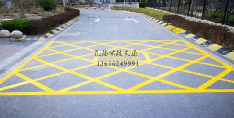 蘇州小區道路消防車通道劃線標準化示意圖，停車場消防車通道的設計規定要求？
