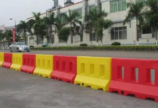 蘇州道路劃線分析,交通設施有一類為什么叫水馬? 蘇州道路劃線分析,交通設施有一類為什么叫水馬?