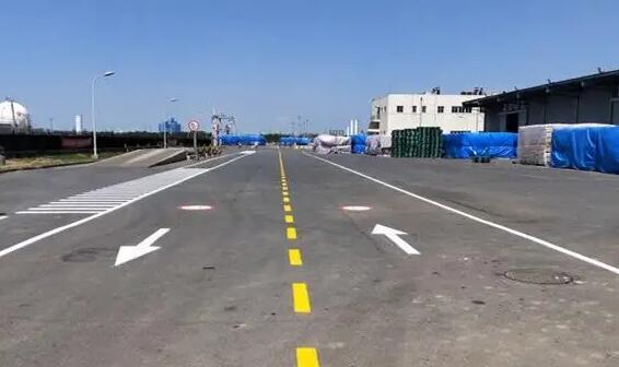 宿遷廠區(qū)道路劃線哪里便宜?找飛揚市政 宿遷廠區(qū)道路劃線哪里便宜?找飛揚市政