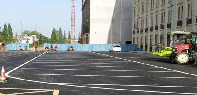 蘇州廠區(qū)內(nèi)道路如何劃線?找飛揚市政 蘇州廠區(qū)內(nèi)道路如何劃線?找飛揚市政