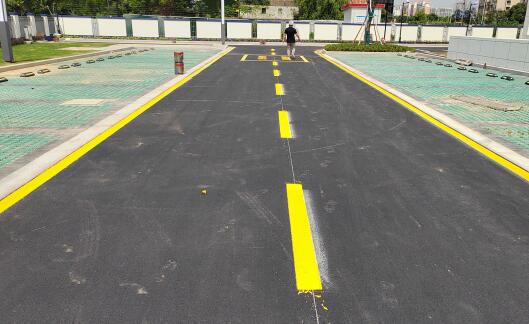 飛揚(yáng)市政，蘇州工廠地面劃線的專(zhuān)業(yè)選擇